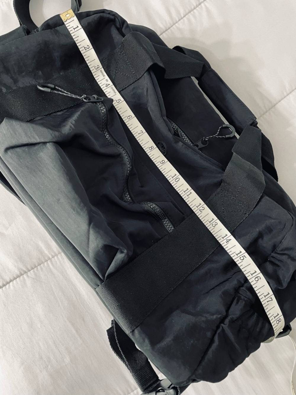 Gaiam Convertible Duffle Backpack - Picture 5 of 10